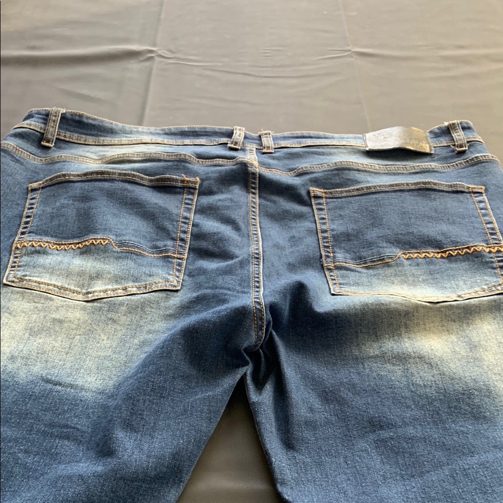 Switch Remarkable Distressed Patch Jeans 42x34 Me… - image 6